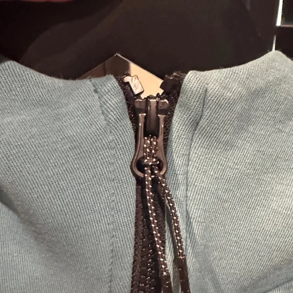 Nike Men's Teal Performance Jacket - Picture 4 of 4